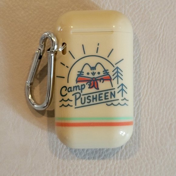 ✨FREE with any Purchase✨ Pusheen Box Summer 2020 Reusable Straw with Case - Picture 2 of 2